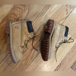 Timberland Boy’s Toddler Waterproof 6" Boots in  Light Brown Suede Size 7